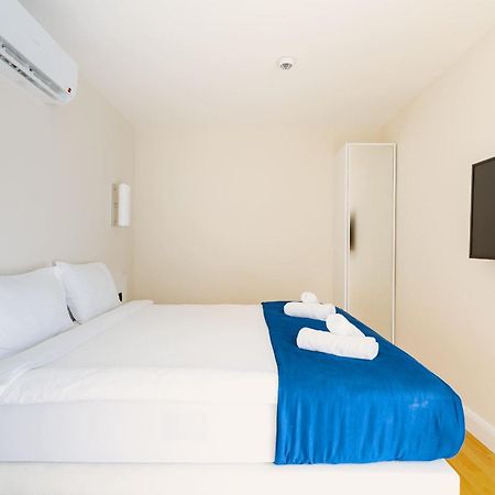 Elegance Sea View Aparthotel In Orbi City Batumi Bagian luar foto