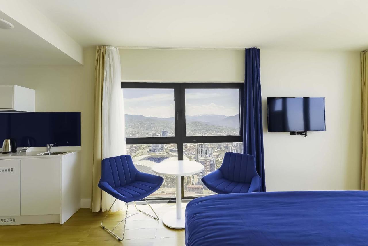 Elegance Sea View Aparthotel In Orbi City Batumi Bagian luar foto