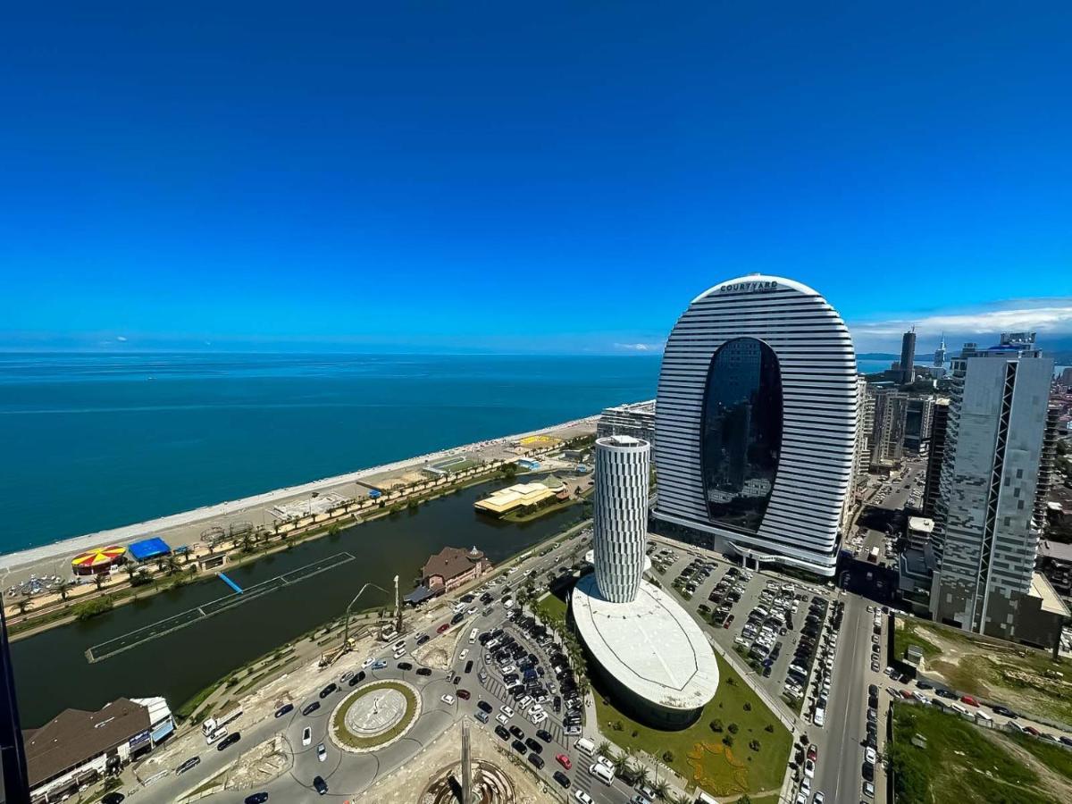 Elegance Sea View Aparthotel In Orbi City Batumi Bagian luar foto