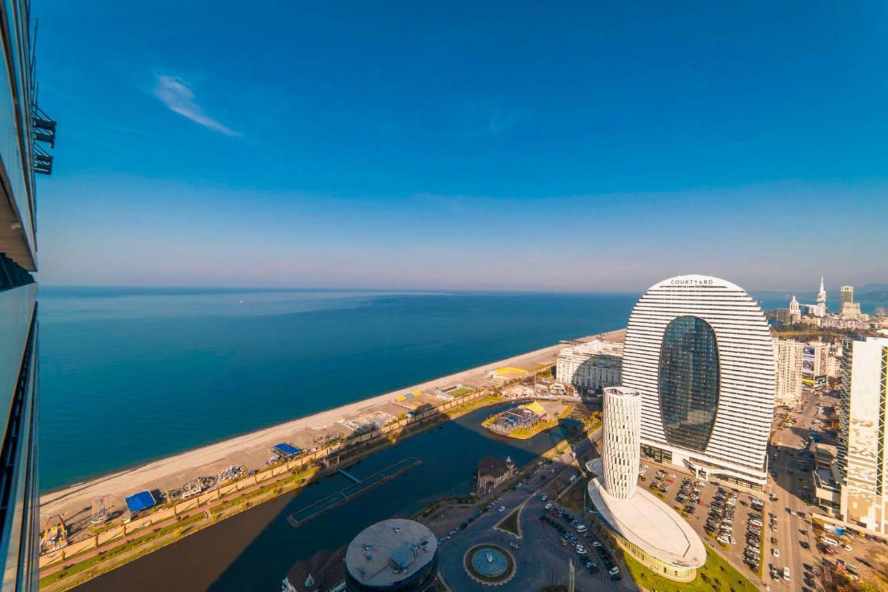 Elegance Sea View Aparthotel In Orbi City Batumi Bagian luar foto
