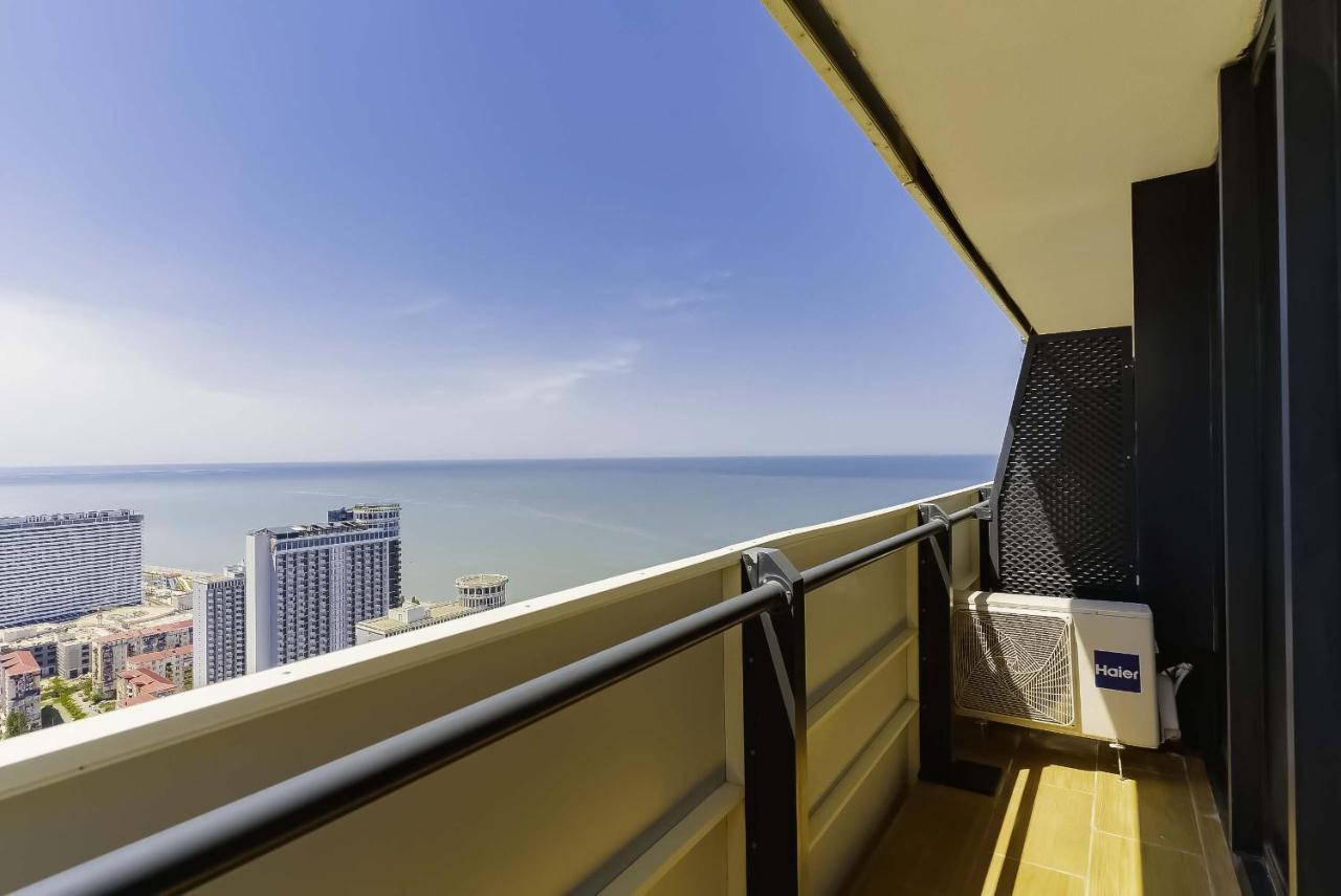 Elegance Sea View Aparthotel In Orbi City Batumi Bagian luar foto