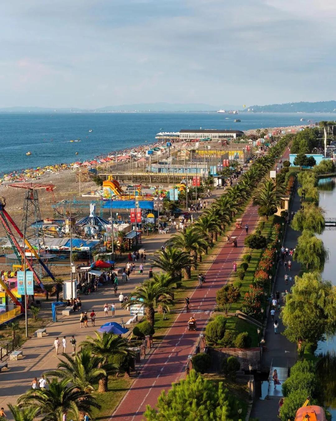 Elegance Sea View Aparthotel In Orbi City Batumi Bagian luar foto