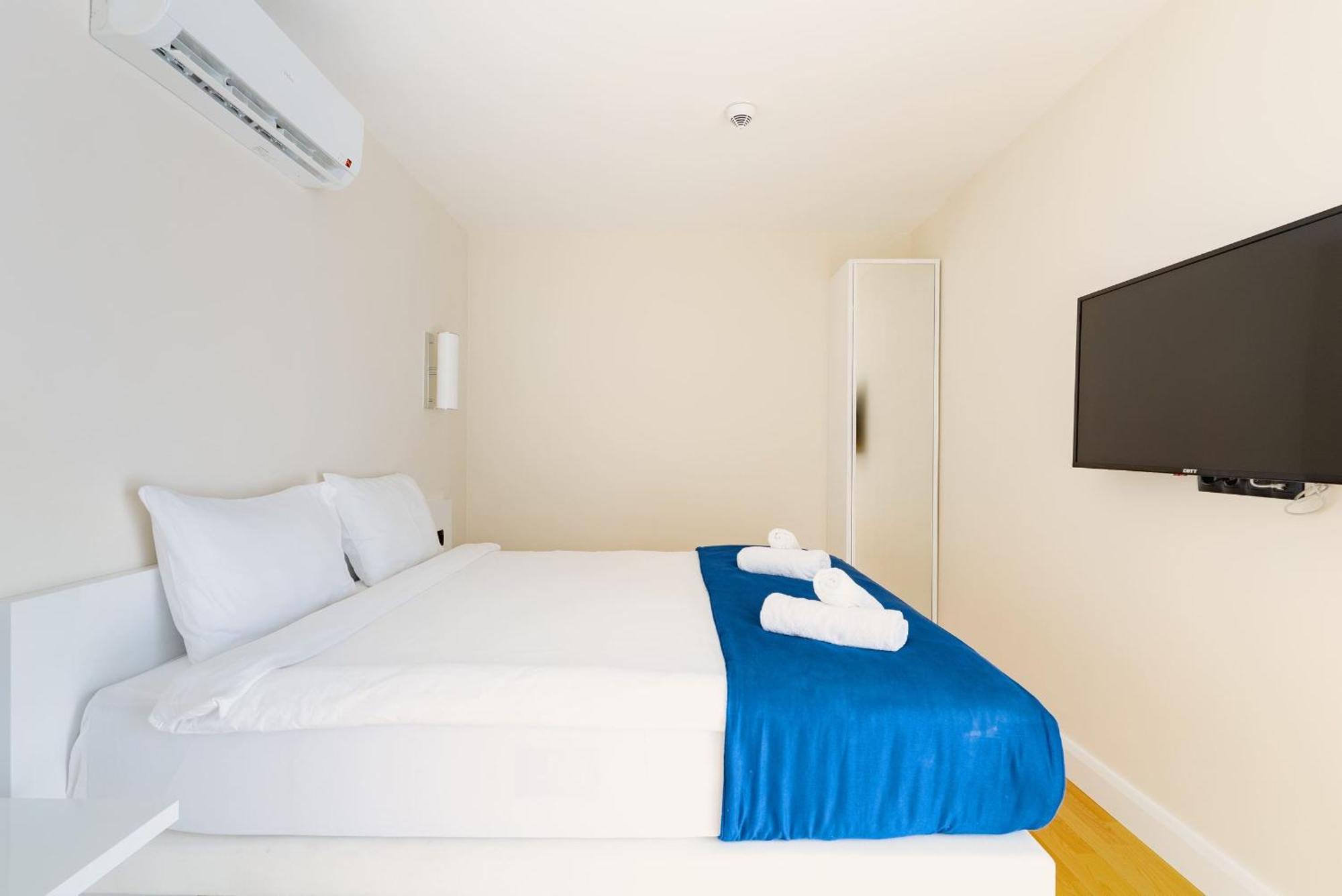 Elegance Sea View Aparthotel In Orbi City Batumi Bagian luar foto