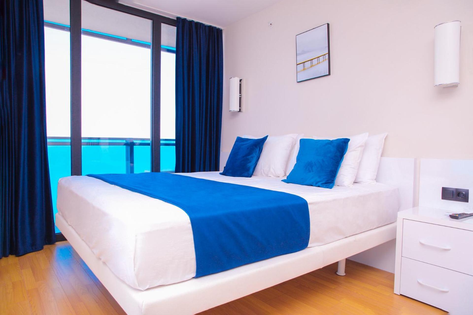 Elegance Sea View Aparthotel In Orbi City Batumi Bagian luar foto