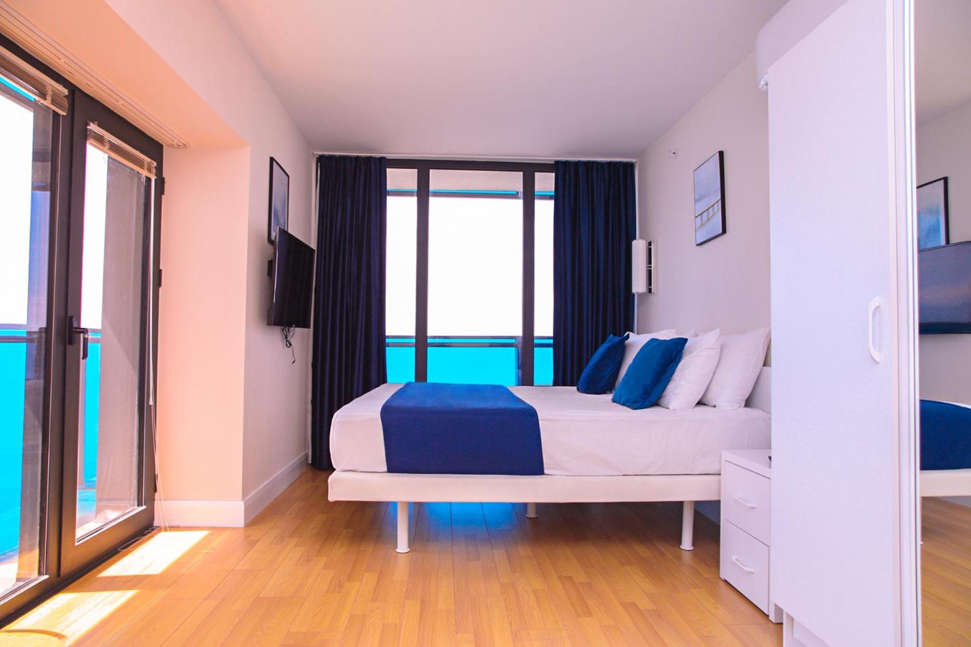 Elegance Sea View Aparthotel In Orbi City Batumi Bagian luar foto