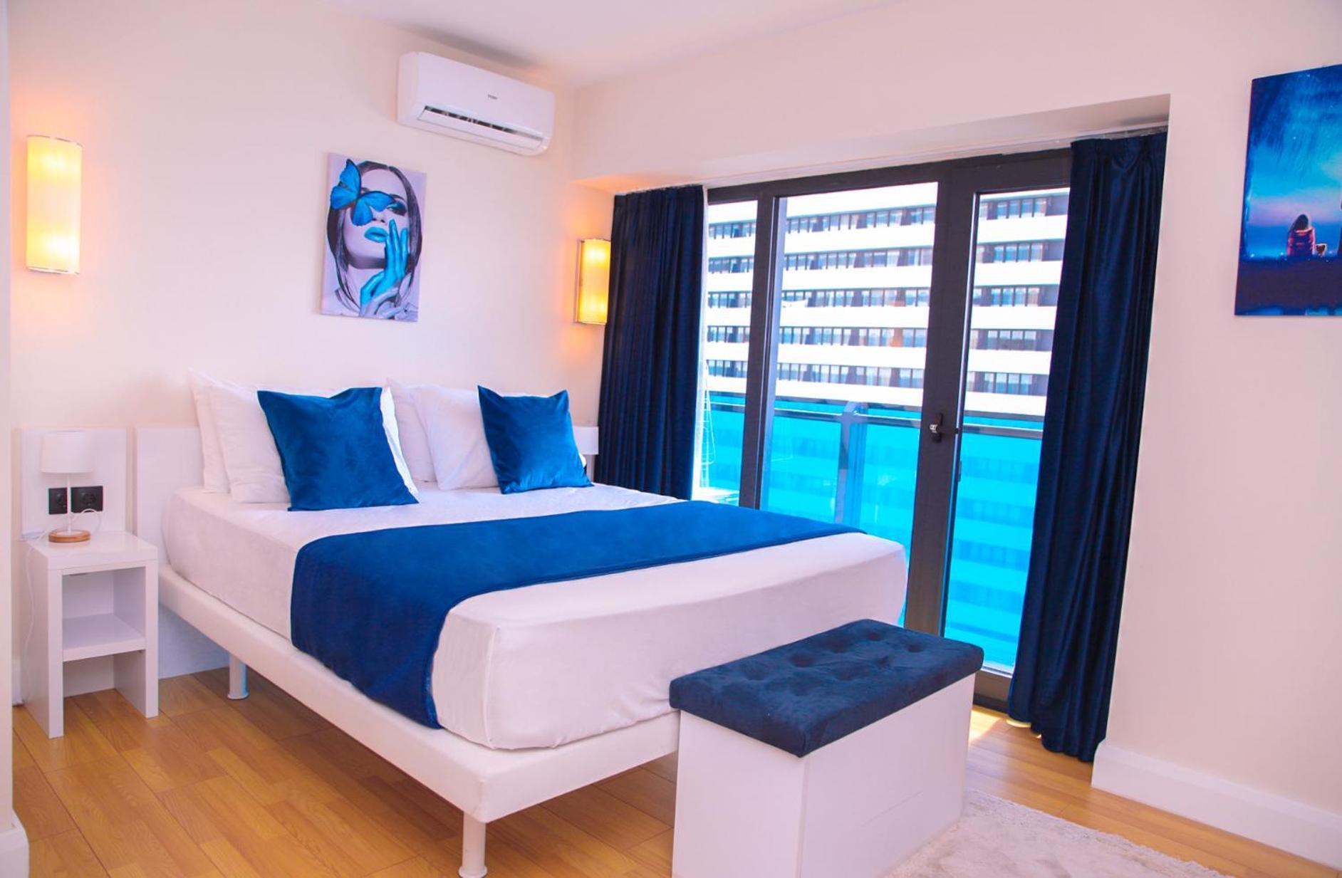 Elegance Sea View Aparthotel In Orbi City Batumi Bagian luar foto